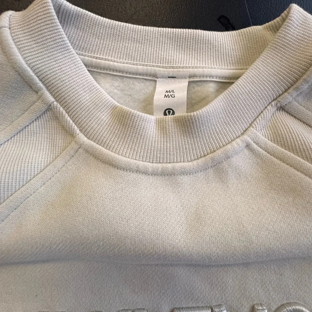 Lululemon Scuba Oversized Pullover  Sweatshirt Size M/L Color Code BONE - Picture 3 of 4